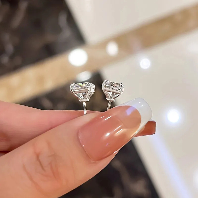 Women's Exquisite Zirconia Square Geometric Stud Earrings, Versatile